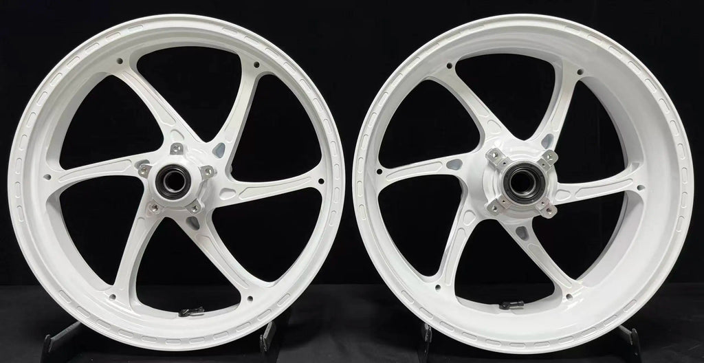 Suitable for Ducati Panigale V4 Streetfighter V4 2018-2025 Forged Aluminum Alloy Wheel Hubs - CNC Lightweight Performance Wheels