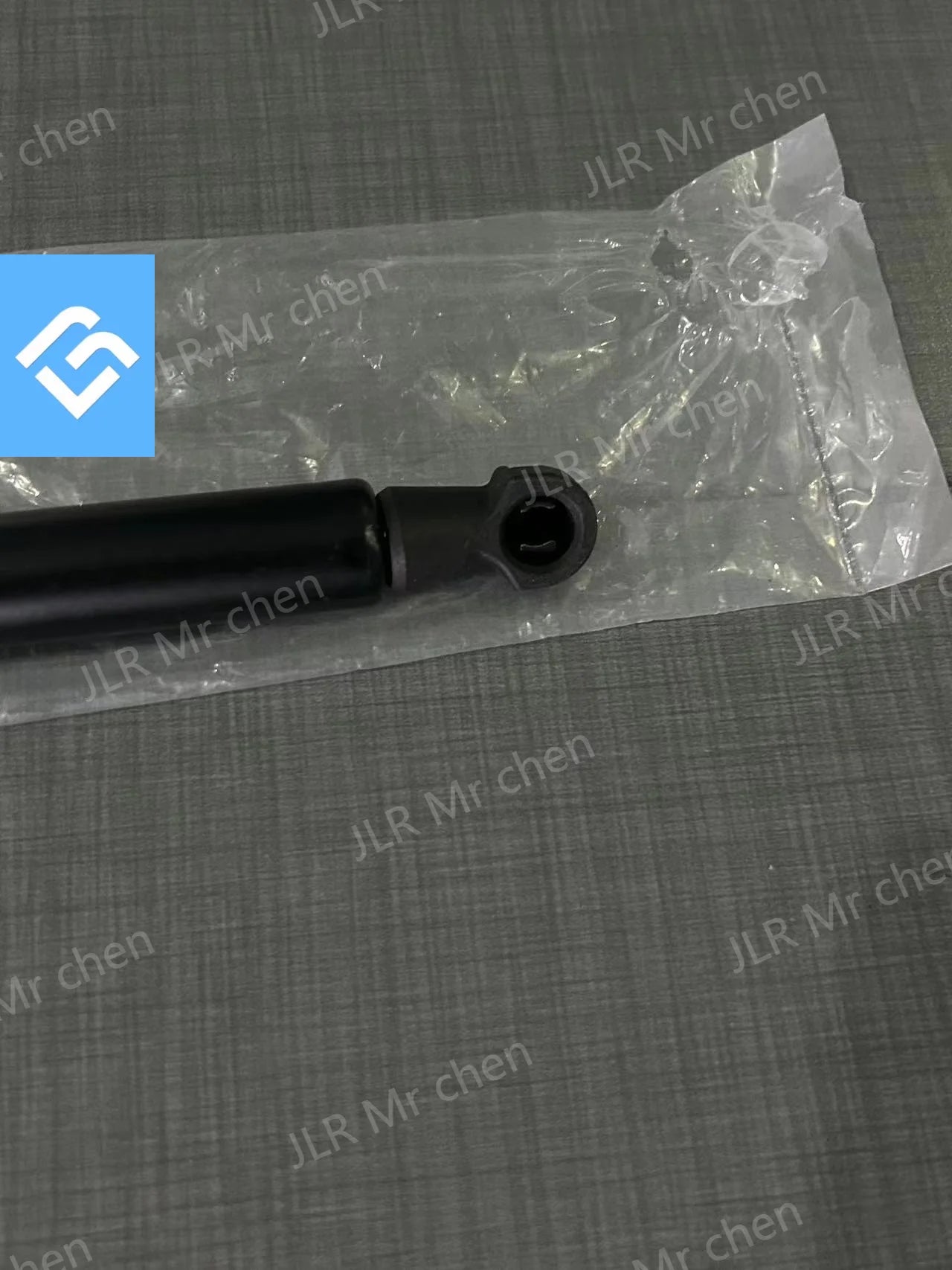 Auto parts for Range Rover Rear gate Gas Spring BHE780012 BHE780060 LR086368 For Land rover Discovery 3 Spare Parts original