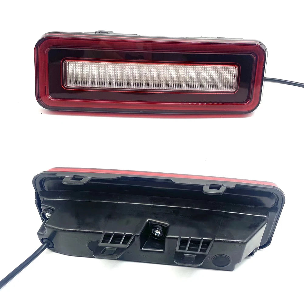 Car Rear LED Bumper Light Reflector Tail Brake Stop Lamp Turn Signal Light for Land Rover Defender 2020-2024