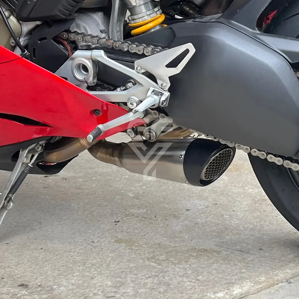 For Ducati Panigale V4 / S 2018 to 2023 StreetFighter V4 2020-2022 Escape Slip-on Motorcycle Exhaust Muffler With Link Pipe