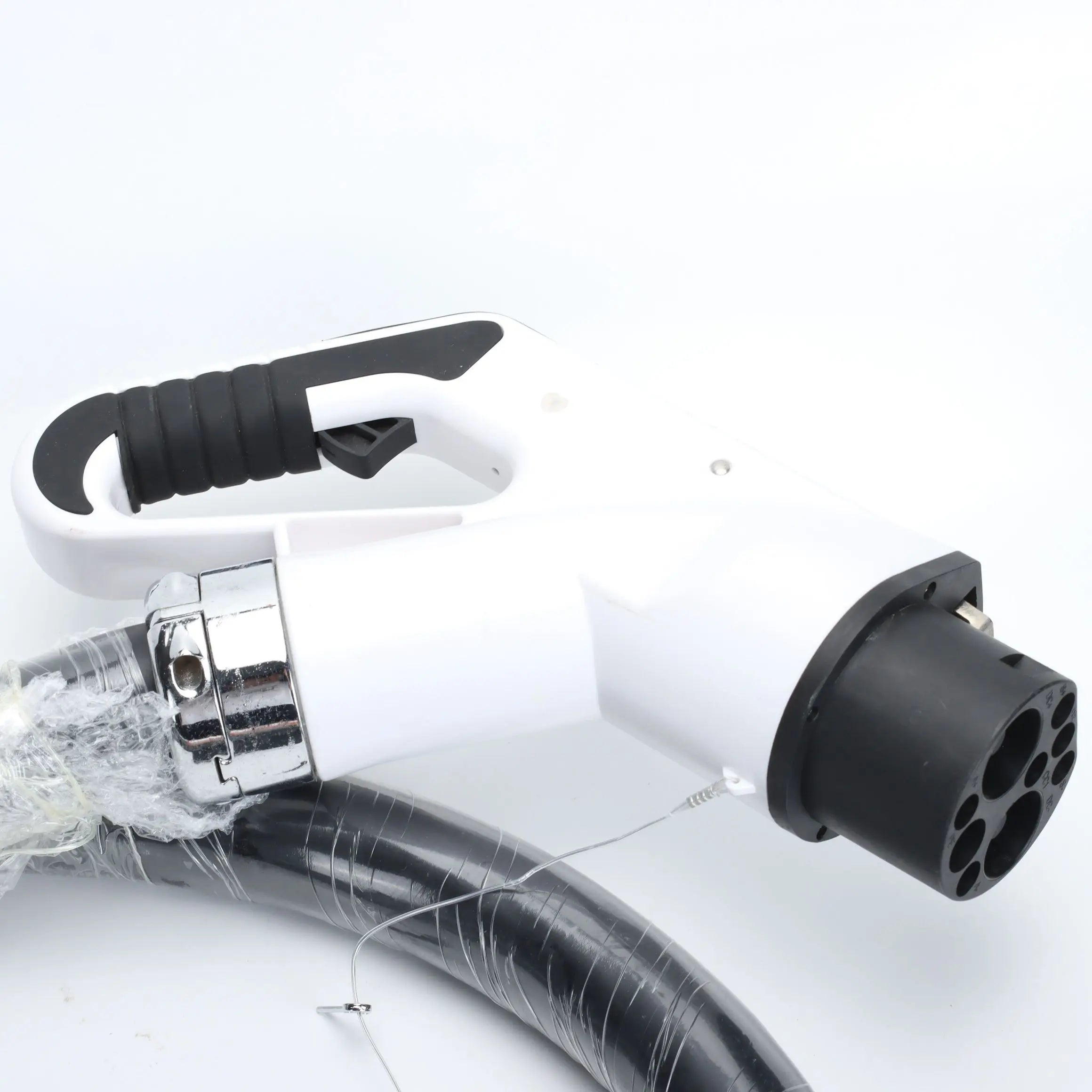 EVSE 250A GBT DC Charger With 2M Cable is Suitable For Exporting BYD Vehicle Accessories