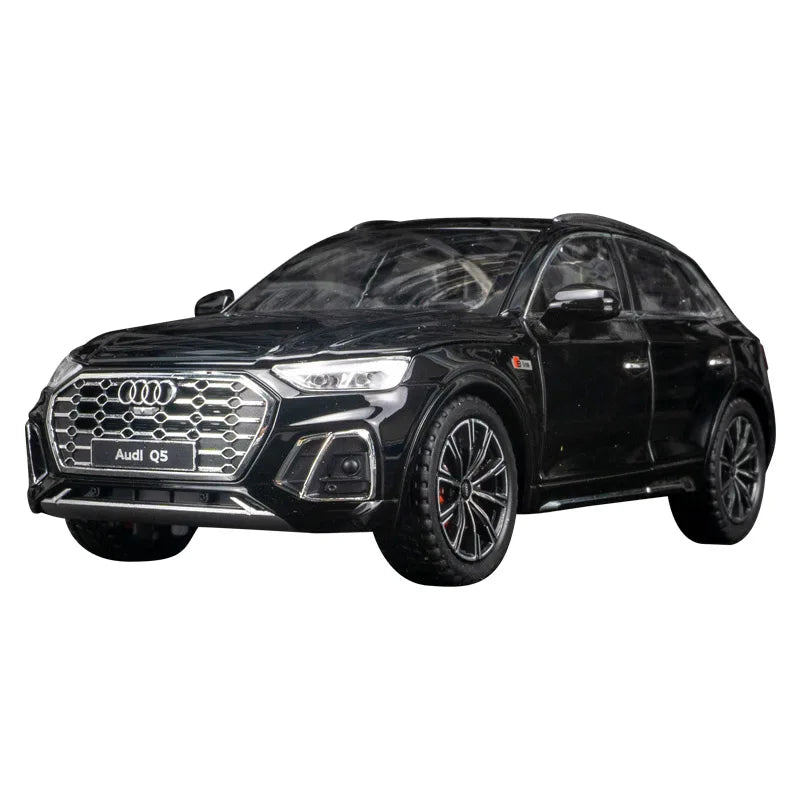 1: 24 simulation Audi Q5 alloy off-road vehicle model, doors and engine hood, trunk can be opened with sound and light gifts
