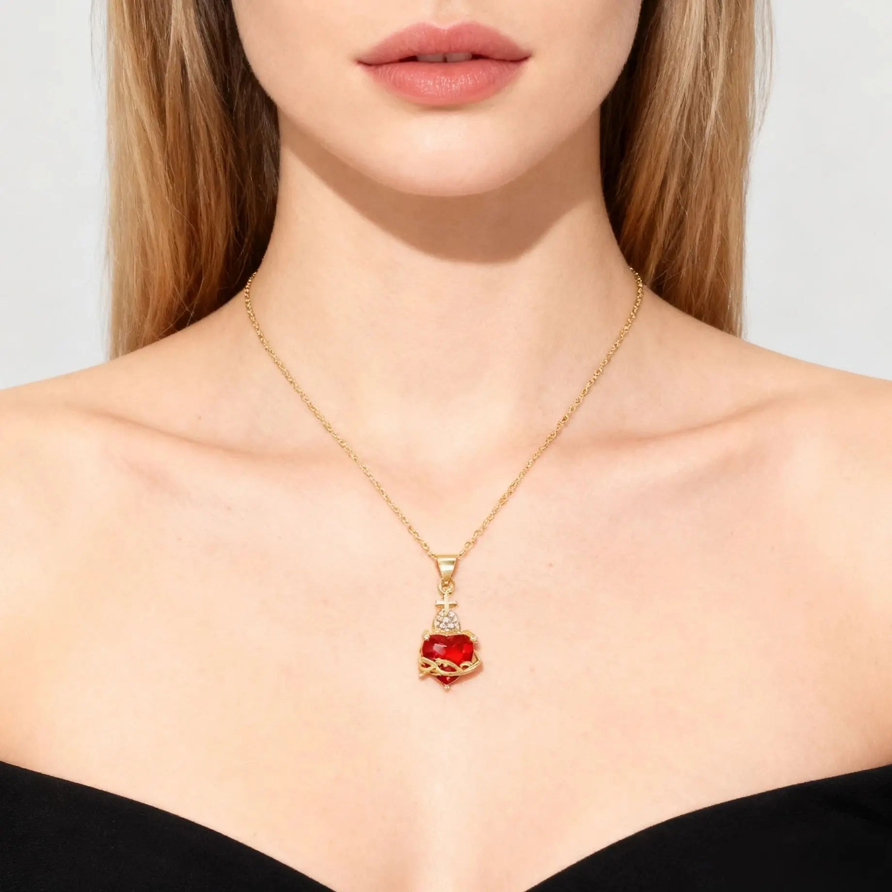 SUNSLL Sacro Cuore Rosso Croce Zircone Cubico Ciondoli Collane Lusso Donne Placcato Oro Romantico Amore Anniversario Gioielli Regalo