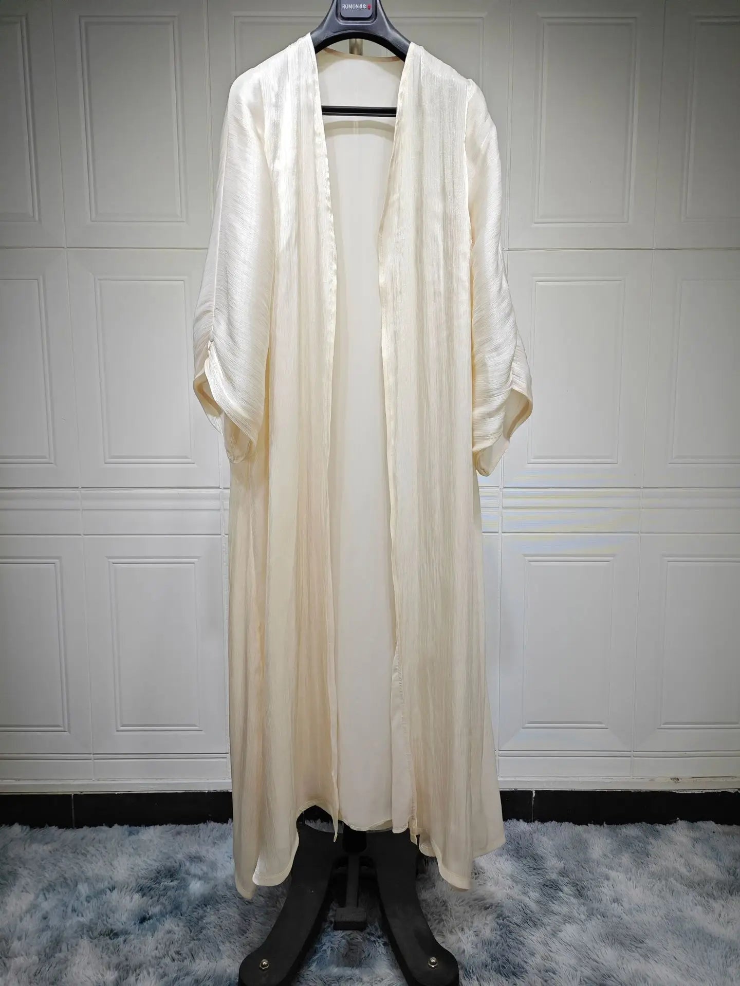 Eid Zijdeachtige Abaya's voor Vrouwen Moslim Jalabiya Ramadan Jurk met Knopen Mouwen Ramadan Kaftan Feestjurken Vestido Largo Cardigan