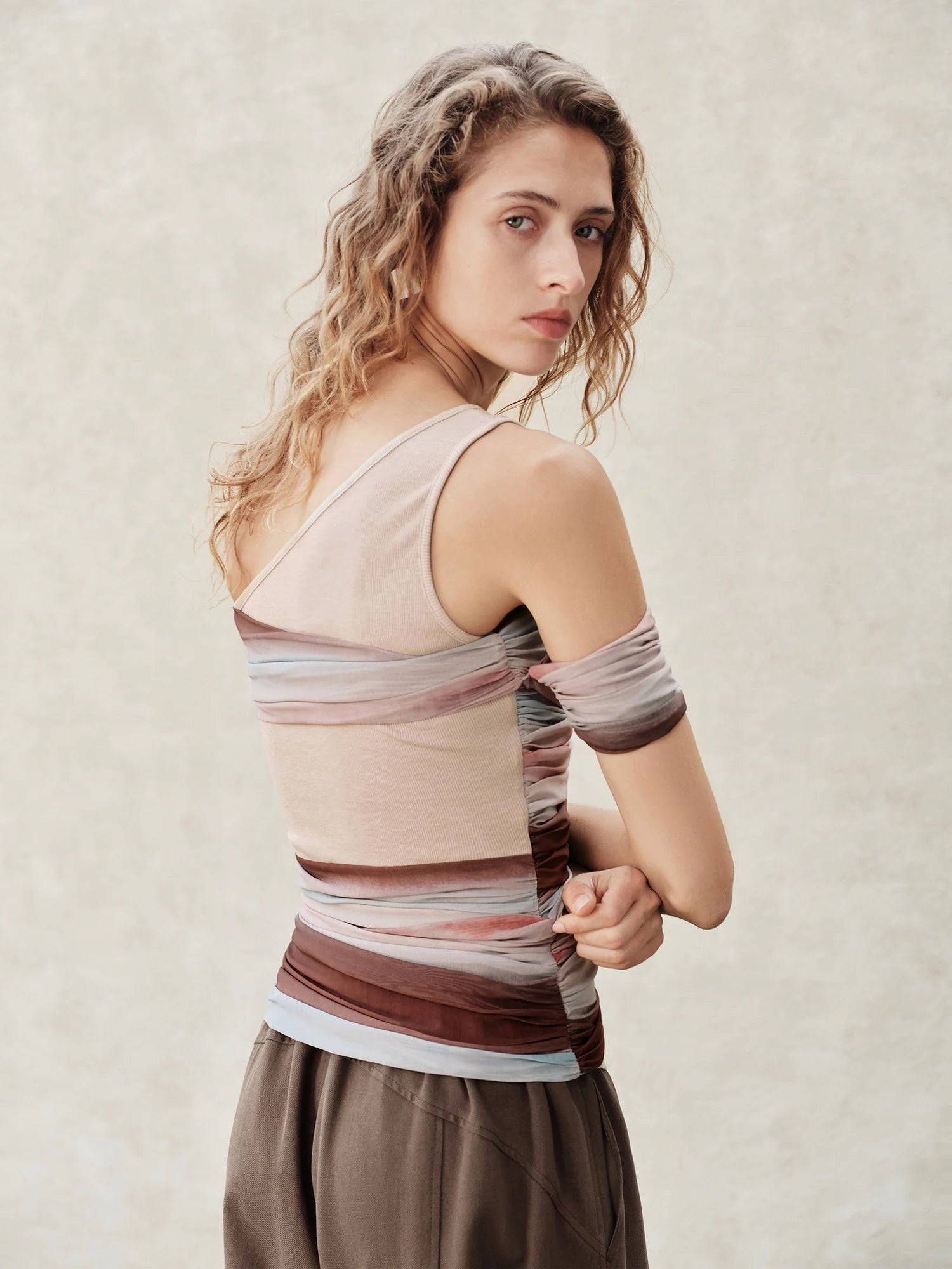 FSLE【Premium Series】Women's Asymmetrical Neck Knit Short-Sleeve T-Shirt Retro Summer 2026 New Gradient Stripe Wasteland Style