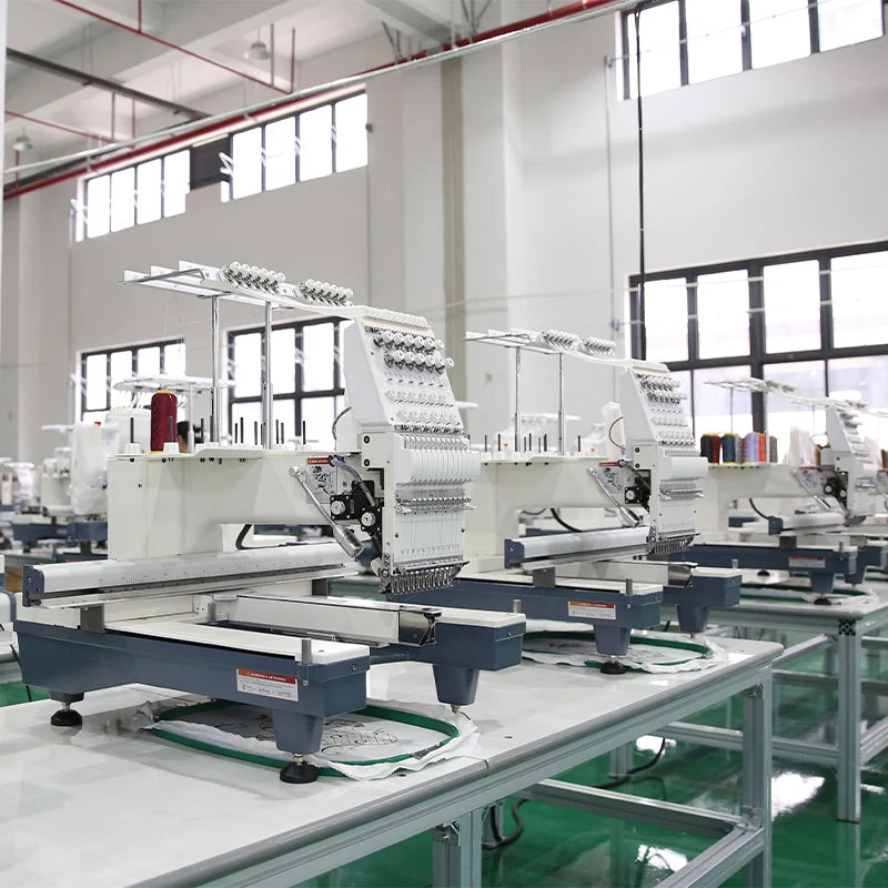 [Più venduto] Macchina da ricamo industriale a testa singola 12 fili di alta qualità, ricamatrice automatica computerizzata per cappelli e digitale