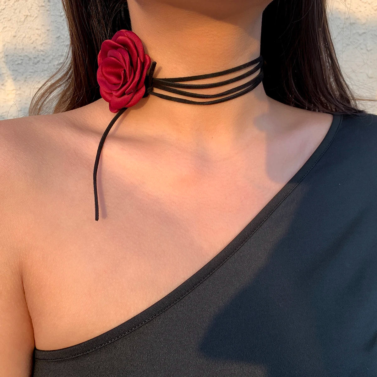 Collana girocollo con catena alla clavicola in corda regolabile in stile gotico romantico a forma di rosa grande, per donne e ragazze, accessori Y2K, stile coreano