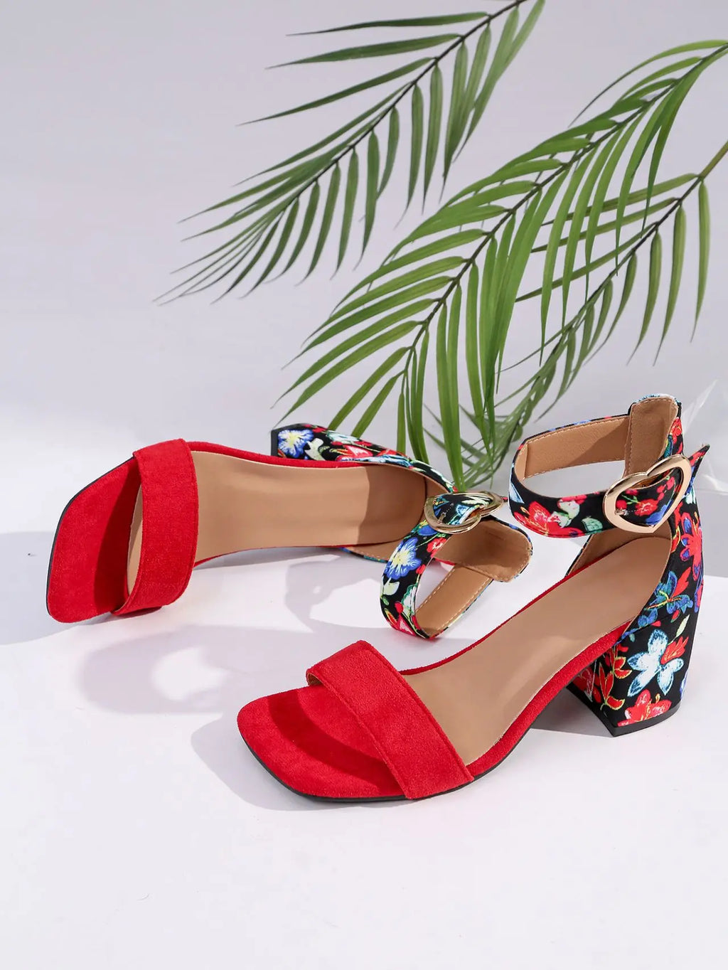 Sandali da donna alla moda con cinturino largo, comodi, morbidi, con tacco alto, aperti in punta, estivi, con tacco spesso, stile casual semplice, in velluto