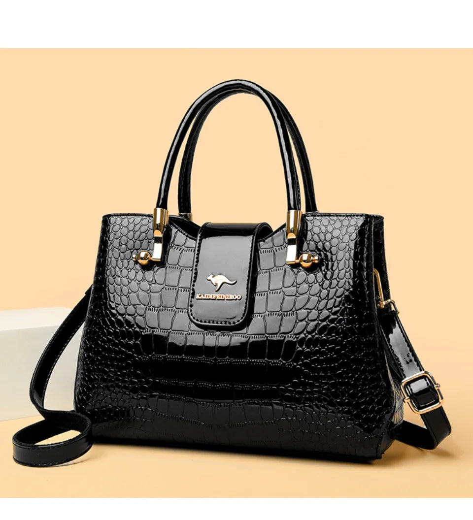 KAIDIFEINIROO Borsa a tracolla casual da donna in pelle PU con tracolla a marsupio, grande capacità, tre strati