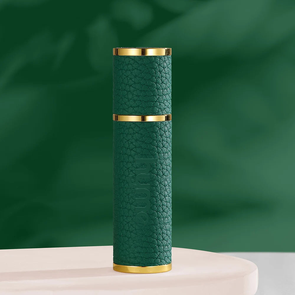 Louischanzl magnet Perfume Atomizer Bottle Portable leather Sprayer for Boarding Tight Sealing Travel Perfume Spray gift 5ml