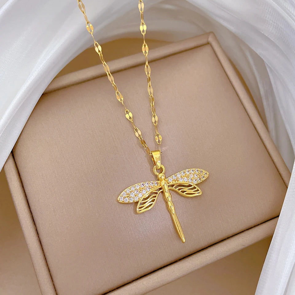 ZAKOL Klassieke Goudkleurige Roestvrijstalen Ketting voor Dames Glanzende Zirkoon Geometrische Hart Hanger Kettingen Sieraden Cadeau