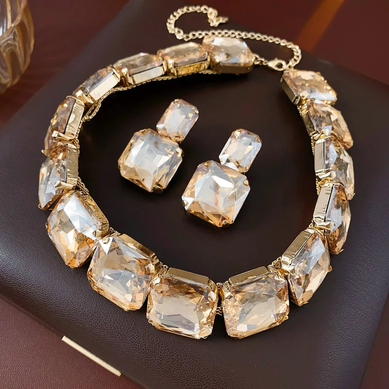 Ingelegde Rode Strass Ketting Oorbellenset Voor Vrouwen Licht Luxe Waterdruppel Choker Ketting Bruids Feest Juwelensets