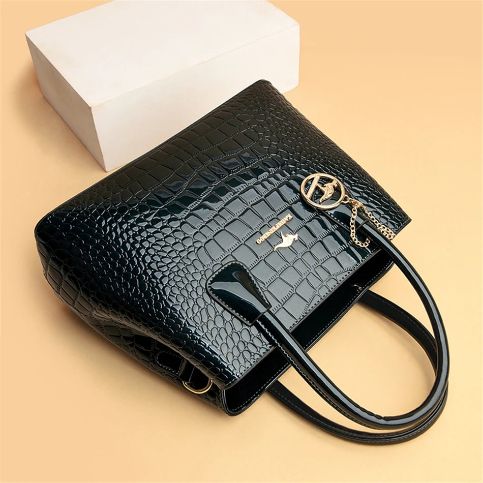 Borsa Tote in Pelle Verniciata con Motivo Coccodrillo per Donna, Borsa a Tracolla di Lusso di Design 2024 per Donna