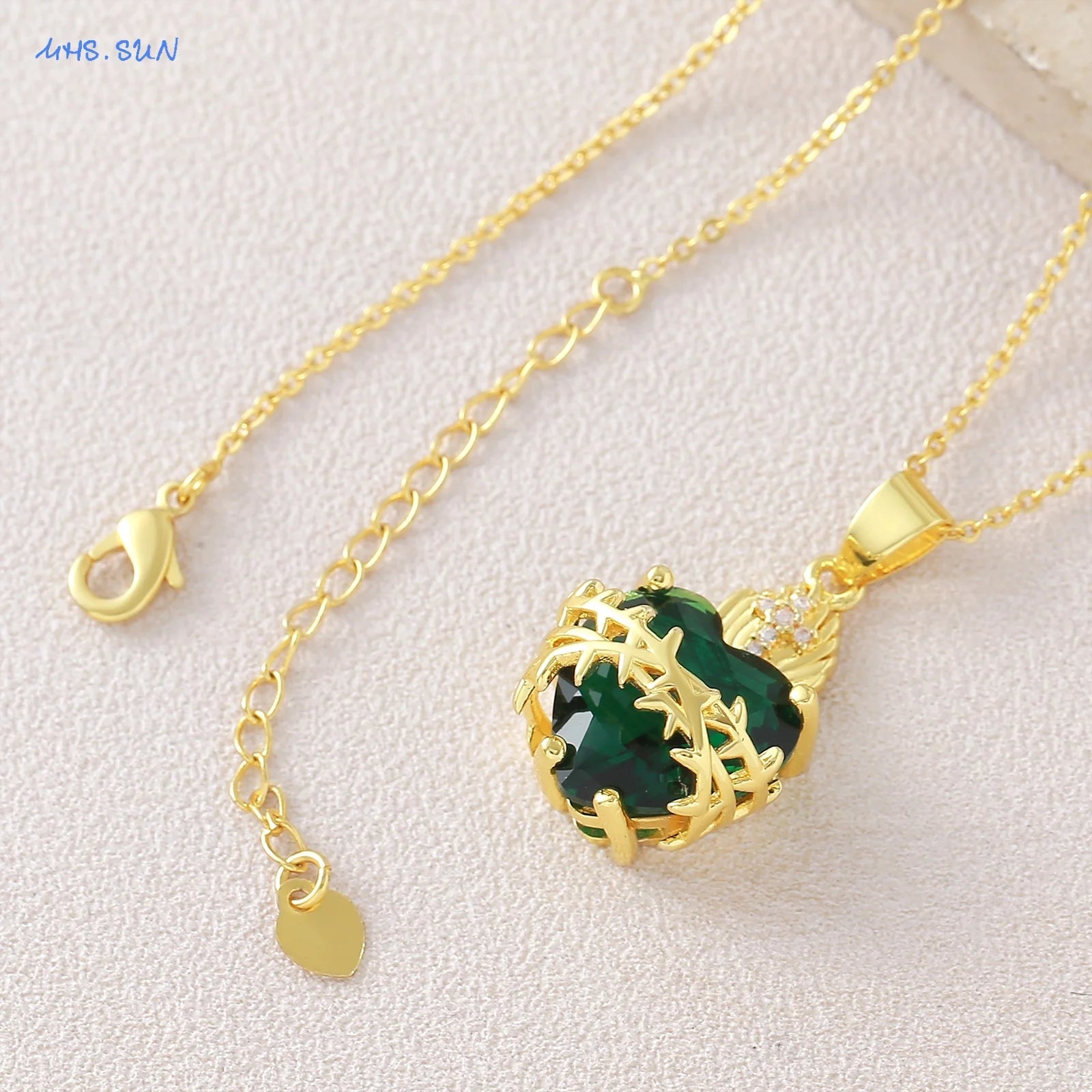 SUNSLL Nuovo zircone cubico placcato oro Smeraldo Sacro Cuore Fiamma Spina Croce Collana Alla moda Versatile Gioielli da donna Regalo
