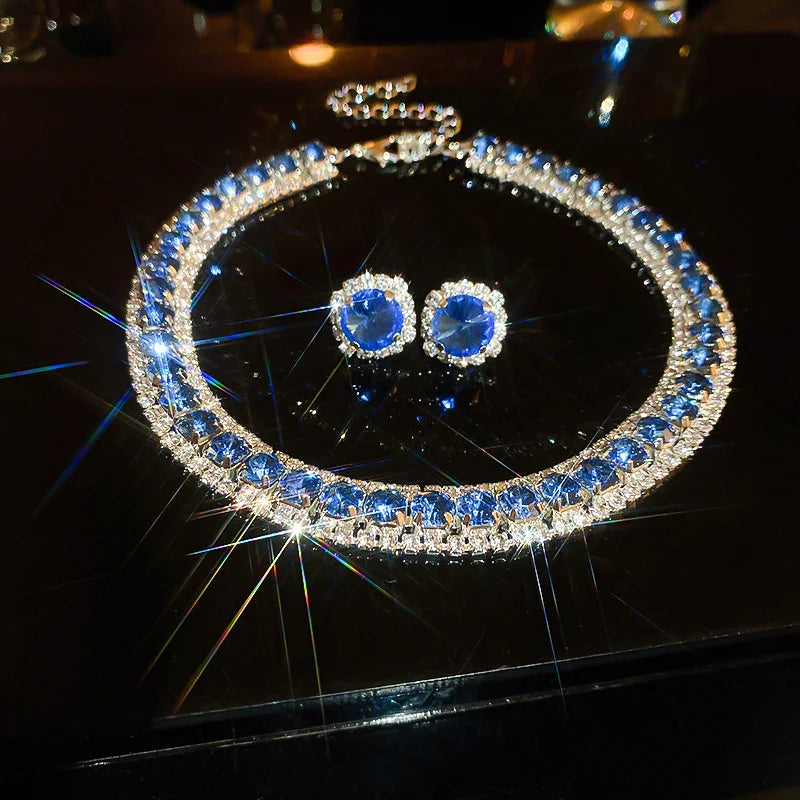 Collana e Orecchini da Donna Decorati con Strass Set di Gioielli alla Moda Accessori Tendenza per Feste e per Decorare l'Abbigliamento Quotidiano