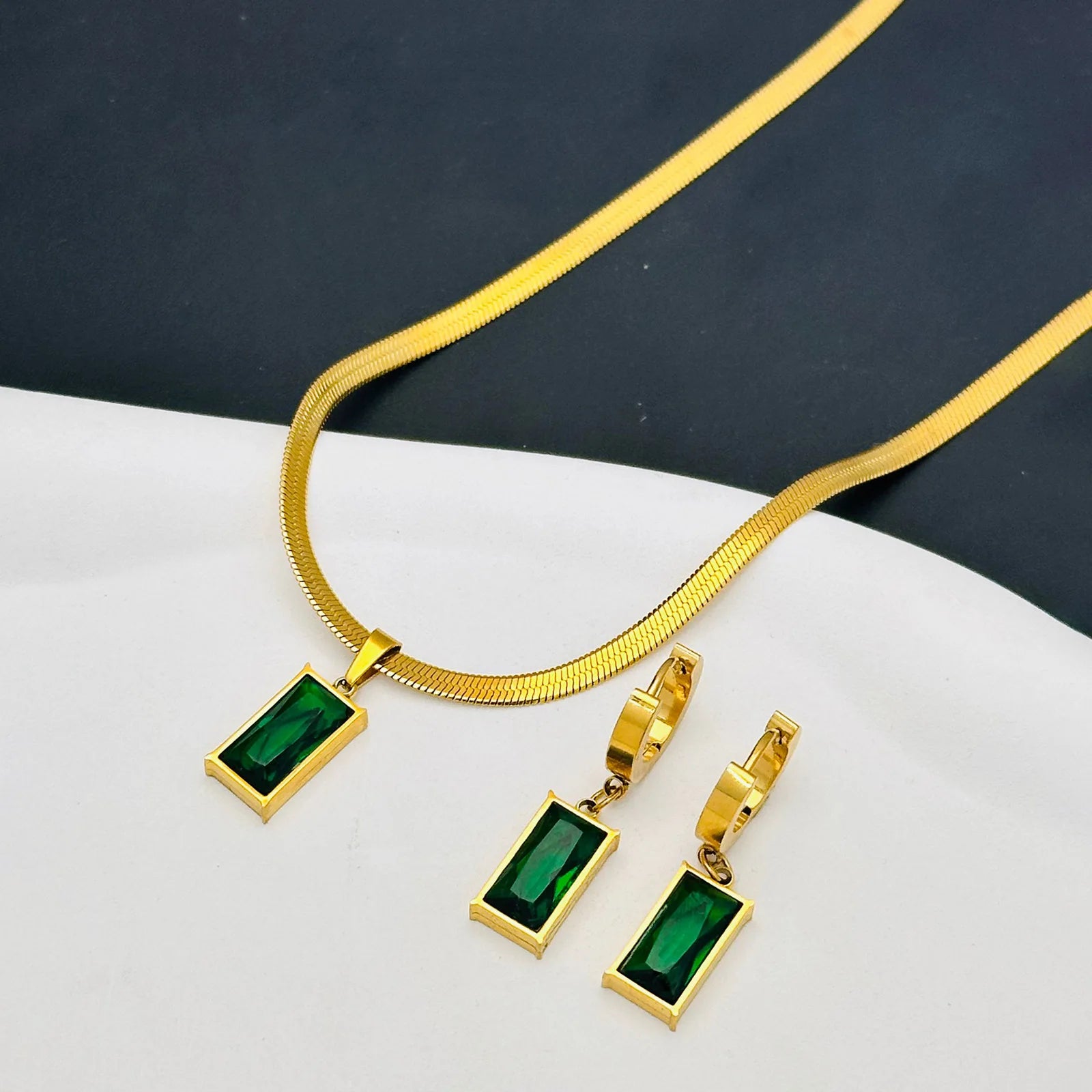 IFYOUOO Roestvrijstalen Vierkante Groene Kristallen Zirkonia Ketting Oorbellen Set Voor Vrouwen Meisjes Nieuwe Mode Kleurvaste Sieraden