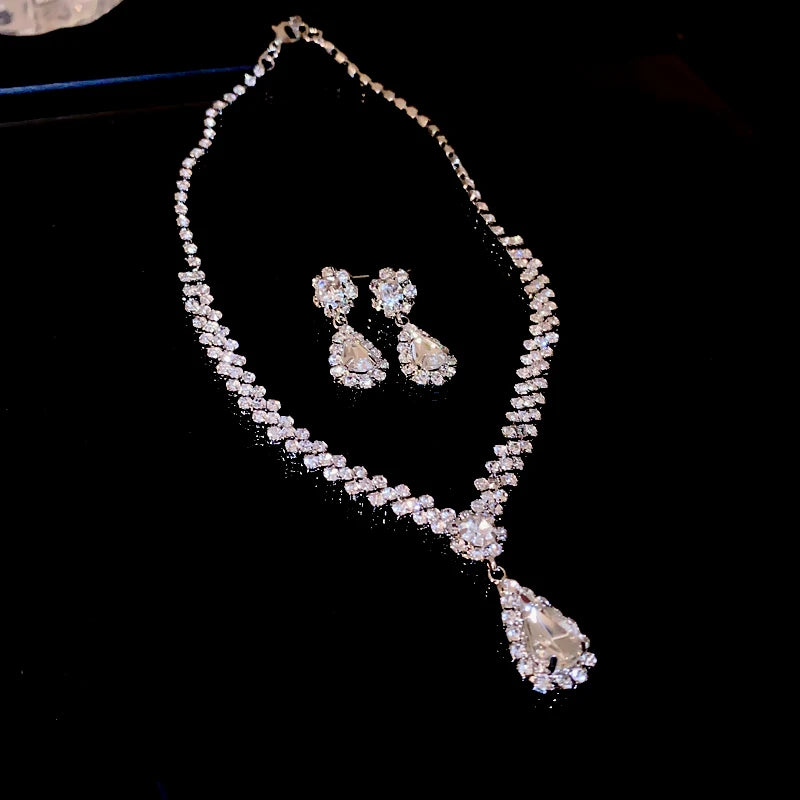 Ingelegde Rode Strass Ketting Oorbellenset Voor Vrouwen Licht Luxe Waterdruppel Choker Ketting Bruids Feest Juwelensets