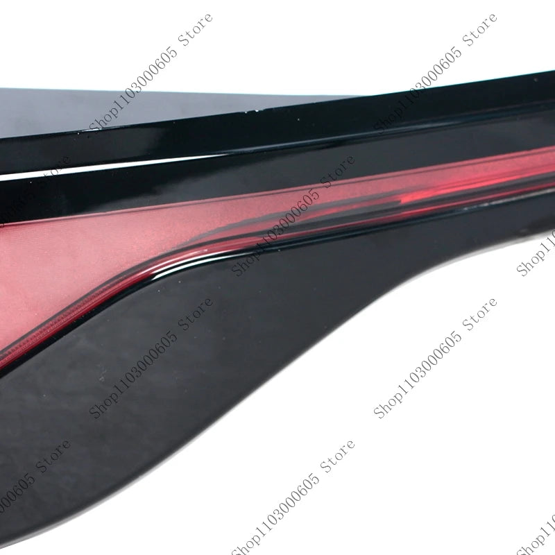 For Land Rover Range Rover Velar 2017-2023 Auto Parts LED Tail Light Assembly Turn Signal Brake Light Rear Bumper Light LR111106