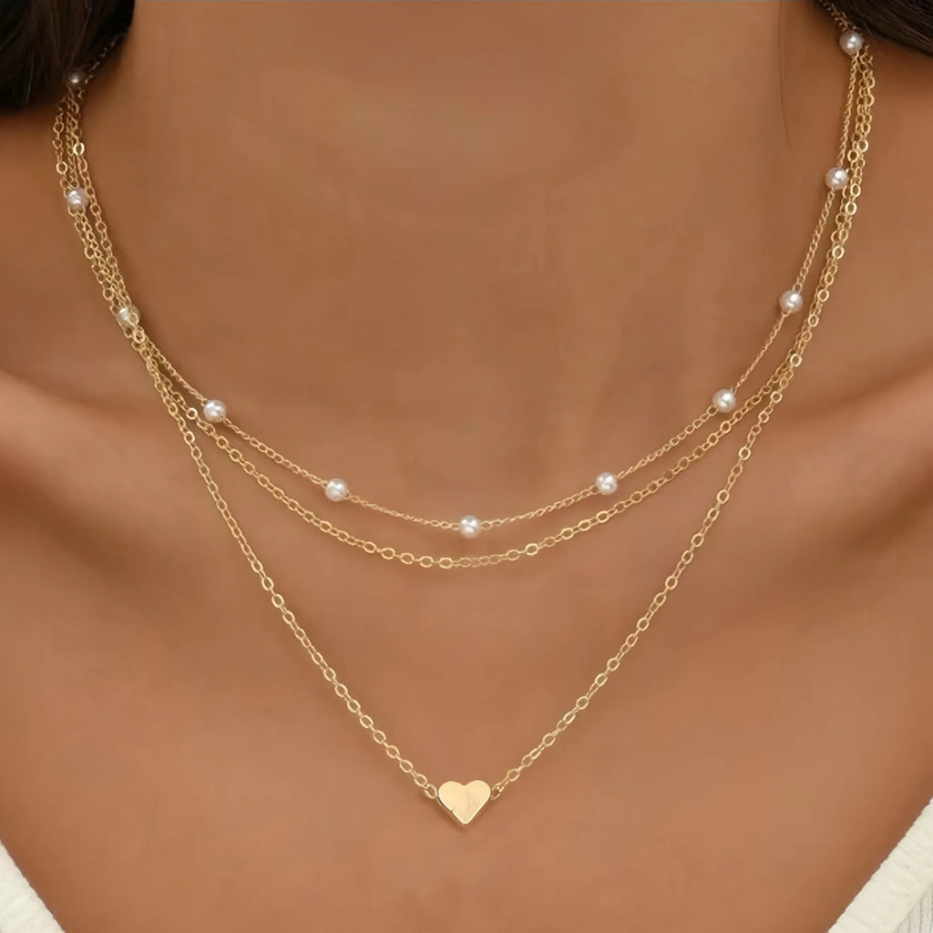 LATS Collane con Ciondolo a Cuore d'Amore a Croce in Perle Multistrato per Donna Colore Oro Moda Catena Clavicola Tendenza Gioielli 2024