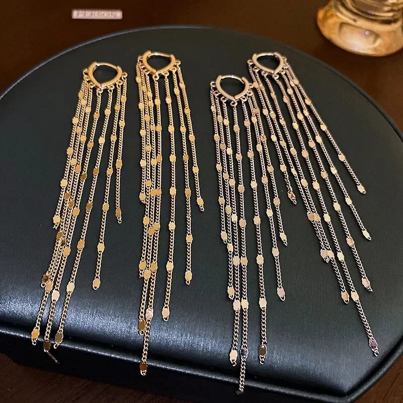 Orecchini pendenti da donna con strass a nappa lunga e catene, colore oro, orecchini pendenti delicati con ciondoli, gioielli di moda