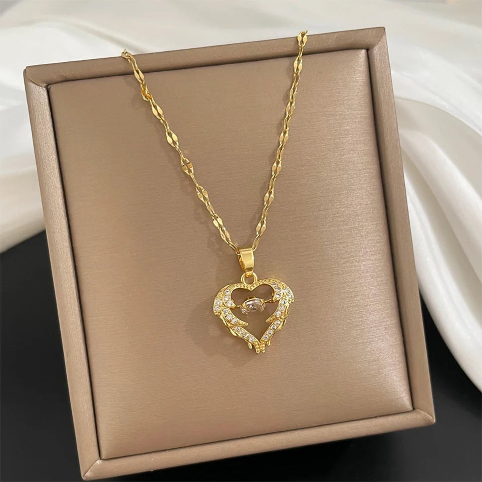 Collana ZAKOL classica color oro in acciaio inossidabile da donna con ciondolo a cuore geometrico in zircone brillante, gioielli regalo