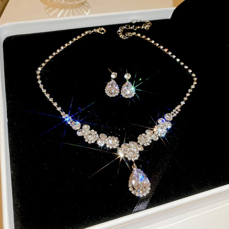 Collana con strass lucidi e orecchini a goccia grandi per donna, Set di gioielli da sposa per abiti da sera