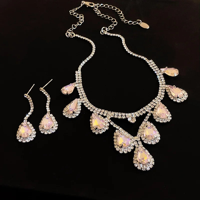 Ingelegde Rode Strass Ketting Oorbellenset Voor Vrouwen Licht Luxe Waterdruppel Choker Ketting Bruids Feest Juwelensets