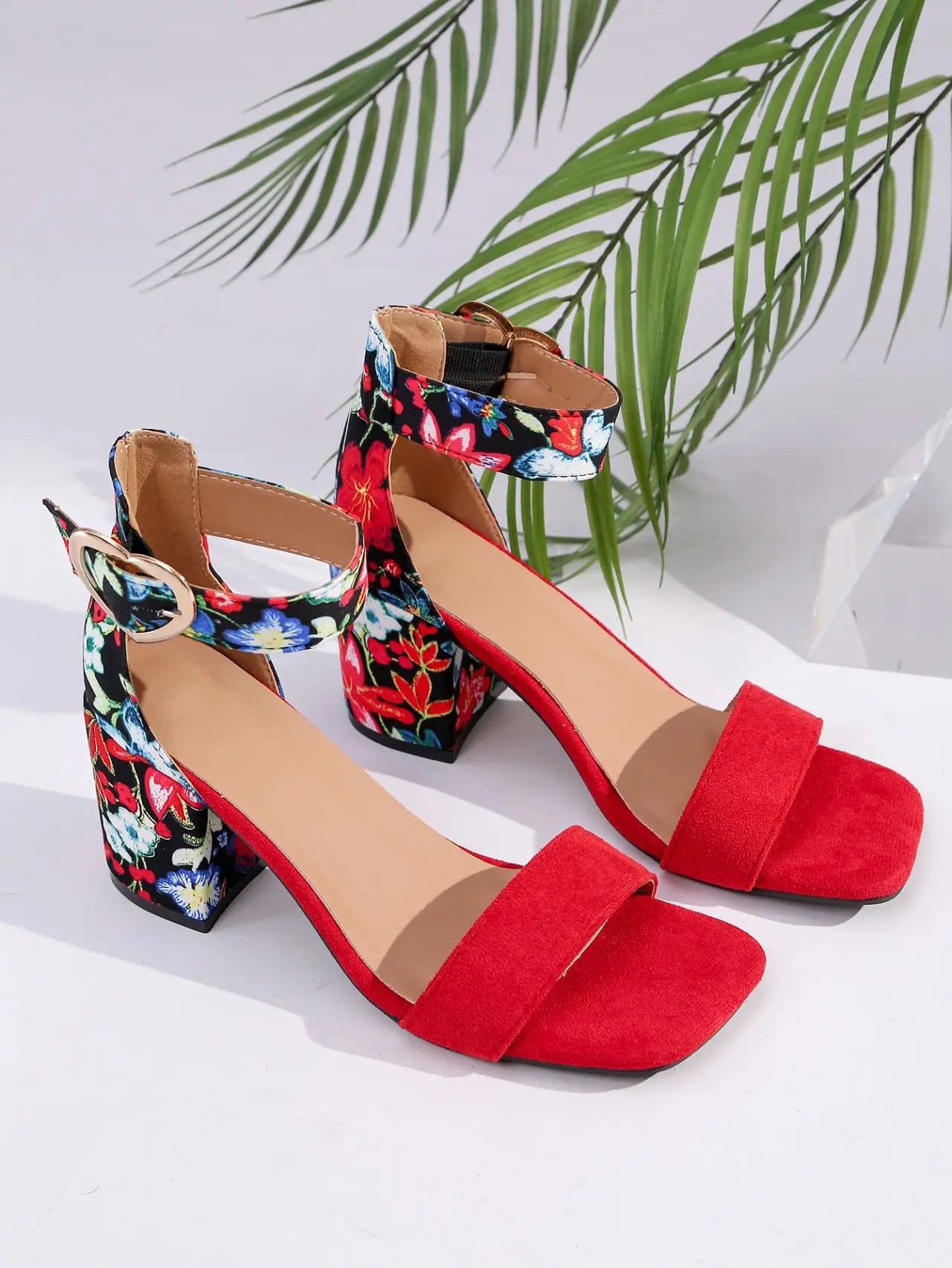 Sandali da donna alla moda con cinturino largo, comodi, morbidi, con tacco alto, aperti in punta, estivi, con tacco spesso, stile casual semplice, in velluto