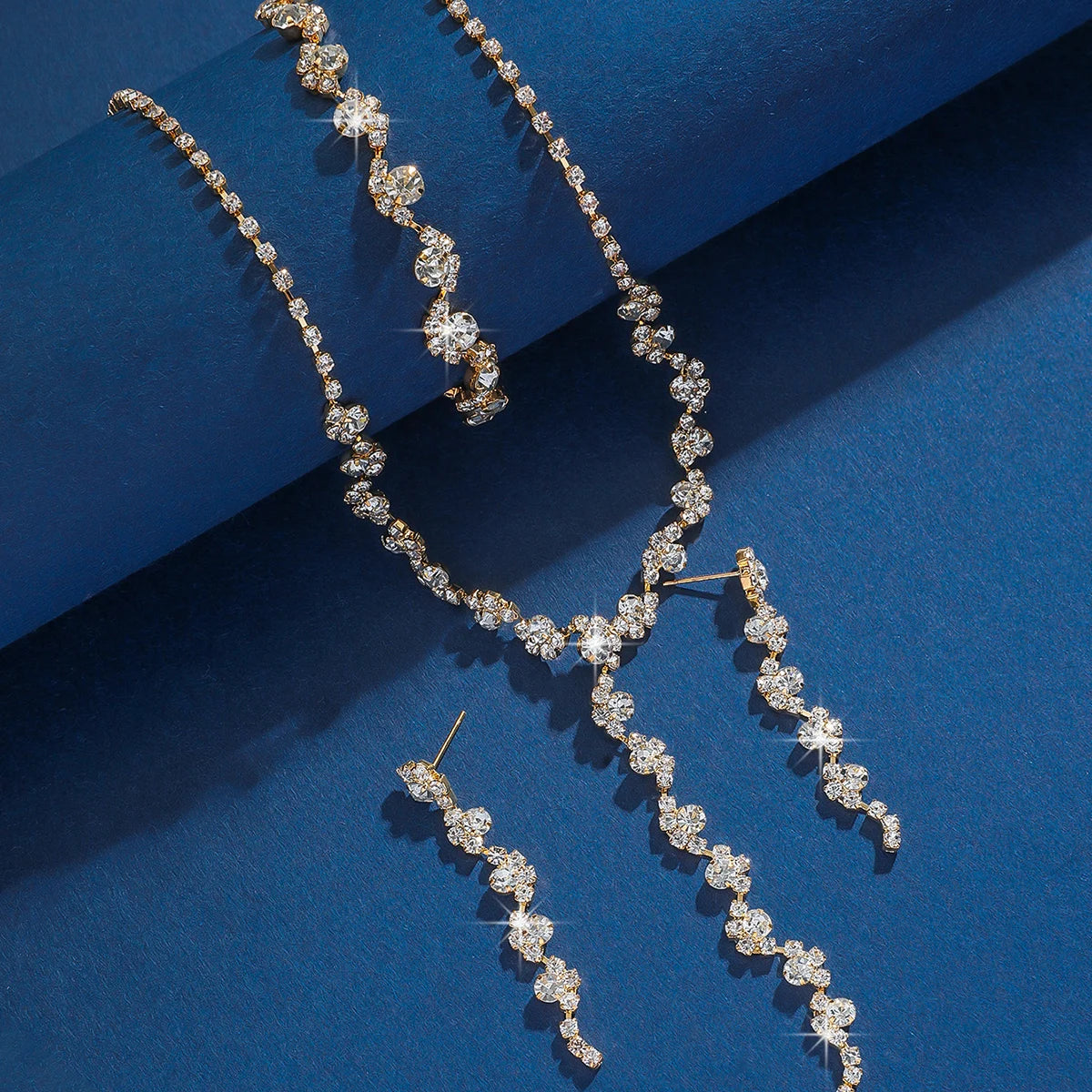 Set di gioielli da donna 4 pezzi con collana, orecchini e bracciale a fiore geometrico, per feste, matrimoni, regalo - 8073