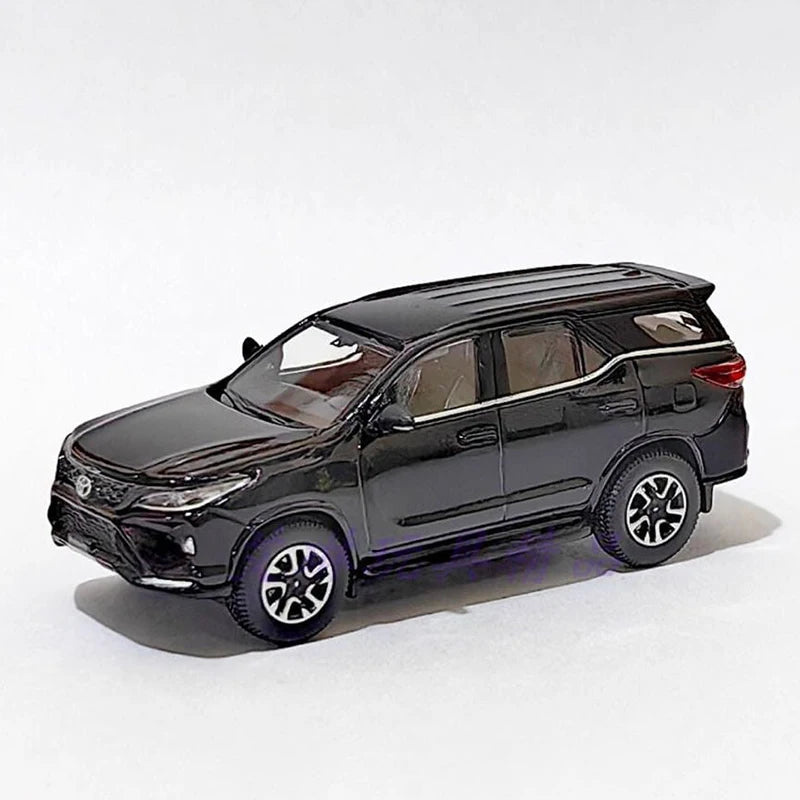 PARA 1:64 Fortuner 2023 Alloy Car Diecasts & Toy Vehicles Car Model Miniature Scale Model Car Toys For Children
