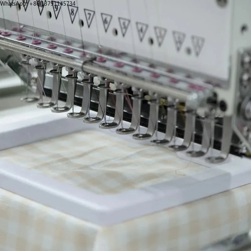 [Più venduto] Macchina da ricamo industriale a testa singola 12 fili di alta qualità, ricamatrice automatica computerizzata per cappelli e digitale