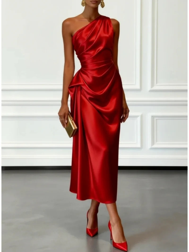 Satijnen midi-jurk met één schouder, geplooide taille, elegante mouwloze feestjurk