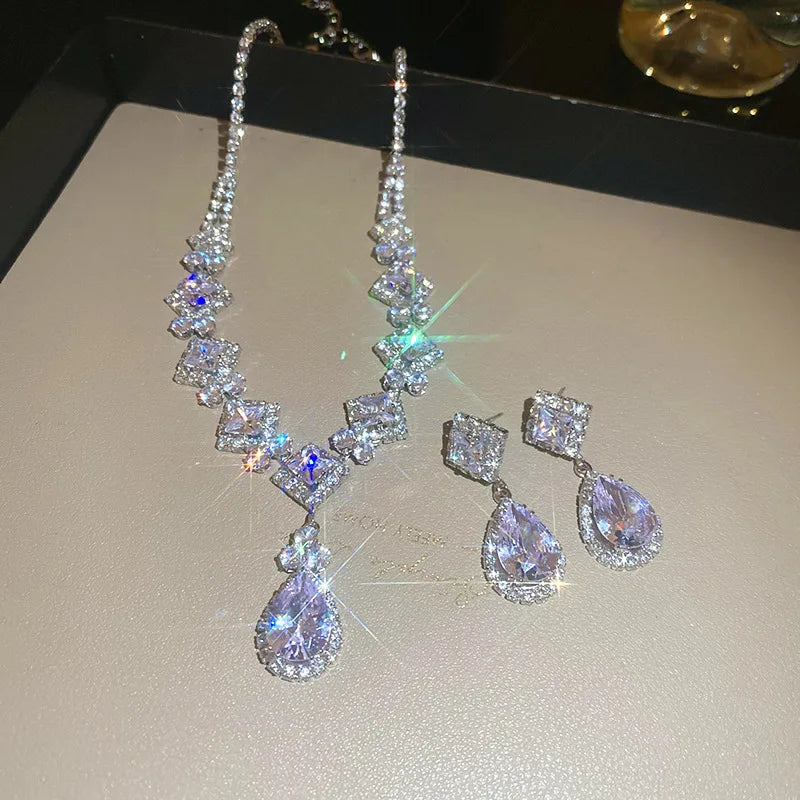 Ingelegde Rode Strass Ketting Oorbellenset Voor Vrouwen Licht Luxe Waterdruppel Choker Ketting Bruids Feest Juwelensets