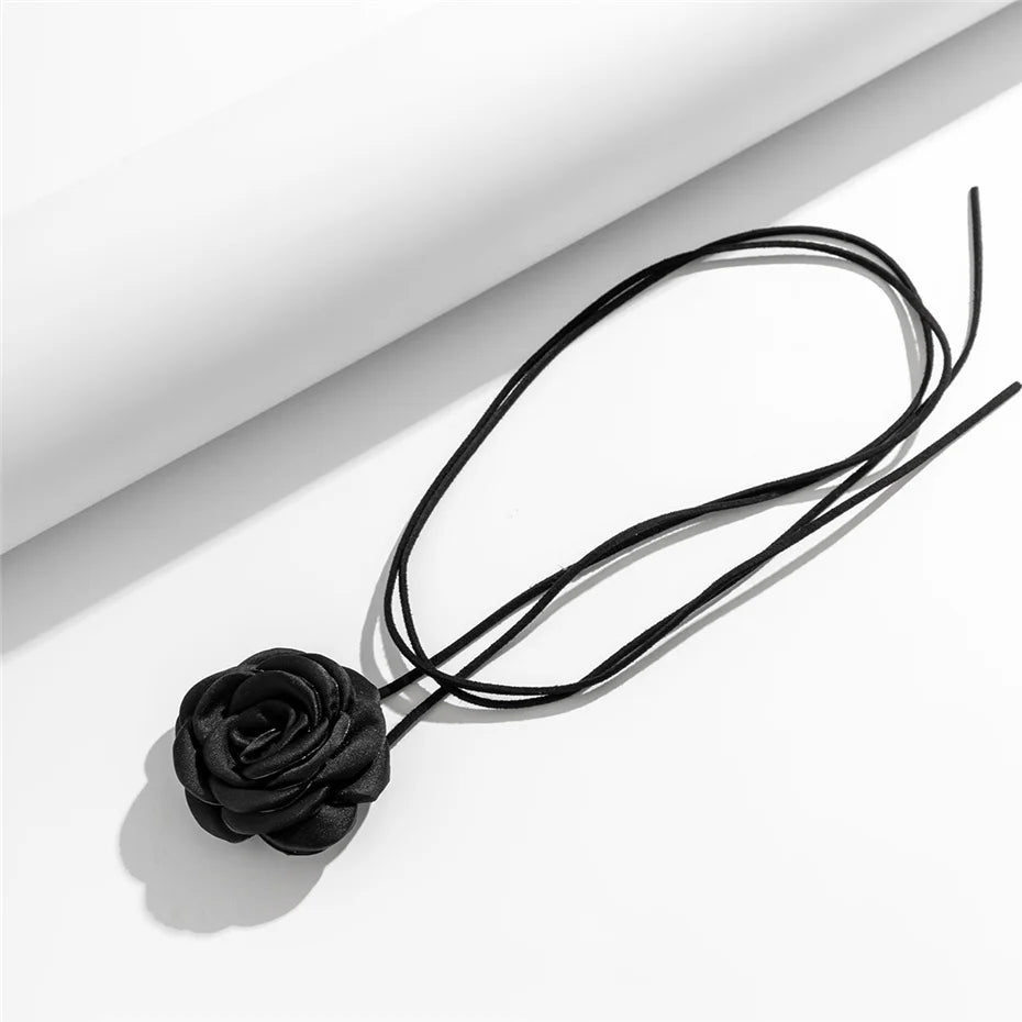 Collana girocollo con catena alla clavicola in corda regolabile in stile gotico romantico a forma di rosa grande, per donne e ragazze, accessori Y2K, stile coreano