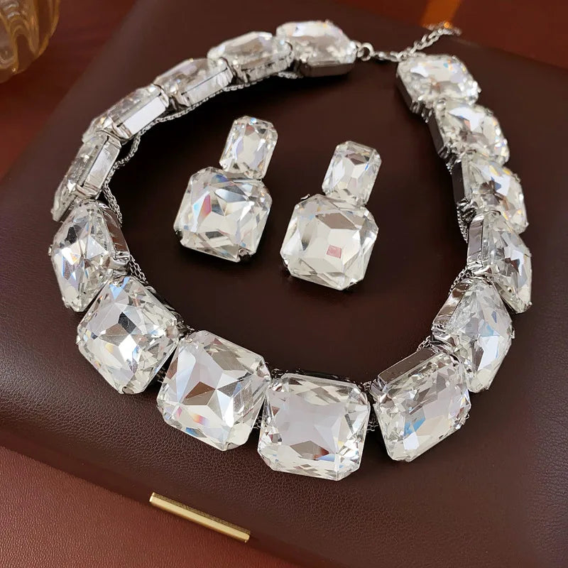 Ingelegde Rode Strass Ketting Oorbellenset Voor Vrouwen Licht Luxe Waterdruppel Choker Ketting Bruids Feest Juwelensets