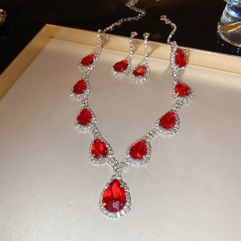 Set di collana e orecchini con strass rossi intarsiati, di lusso leggero, collana girocollo a goccia, set di gioielli per feste di nozze da sposa