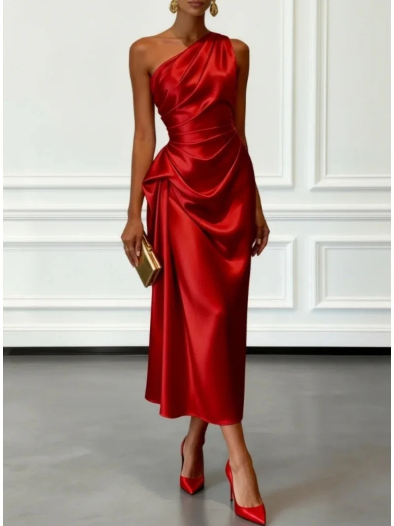 Satijnen midi-jurk met één schouder, geplooide taille, elegante mouwloze feestjurk
