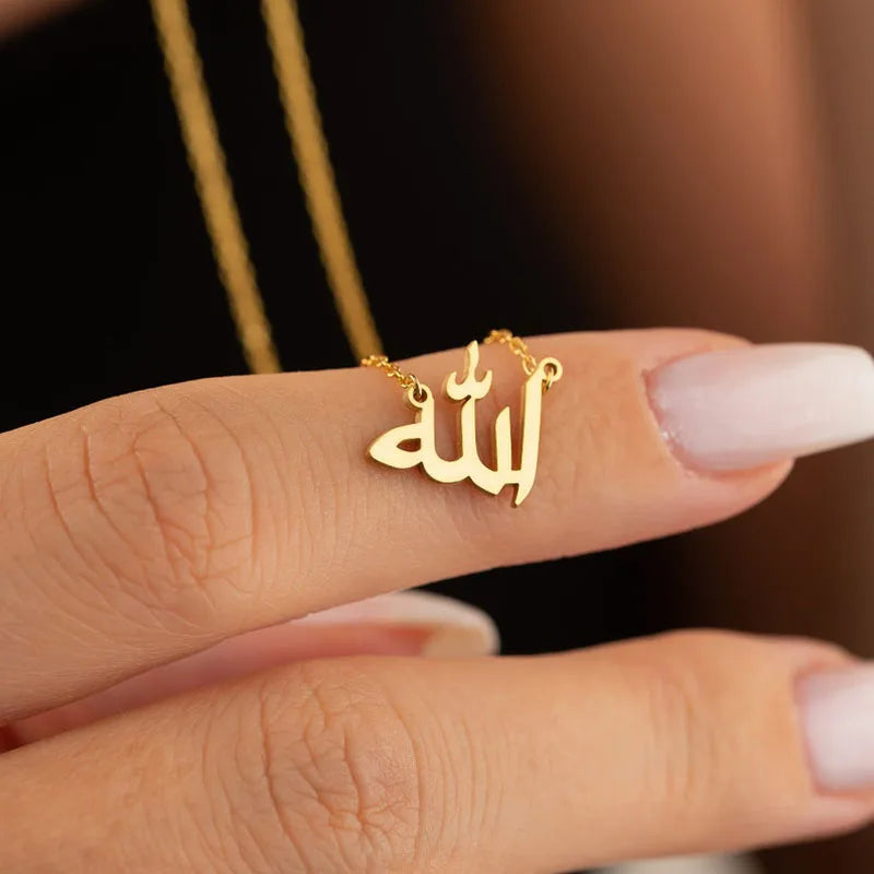 Lettera alla moda di Dio in arabo Collane da donna Gioielli islamici Acciaio inossidabile Dio arabo Allah Ciondolo Collana Collier Femm
