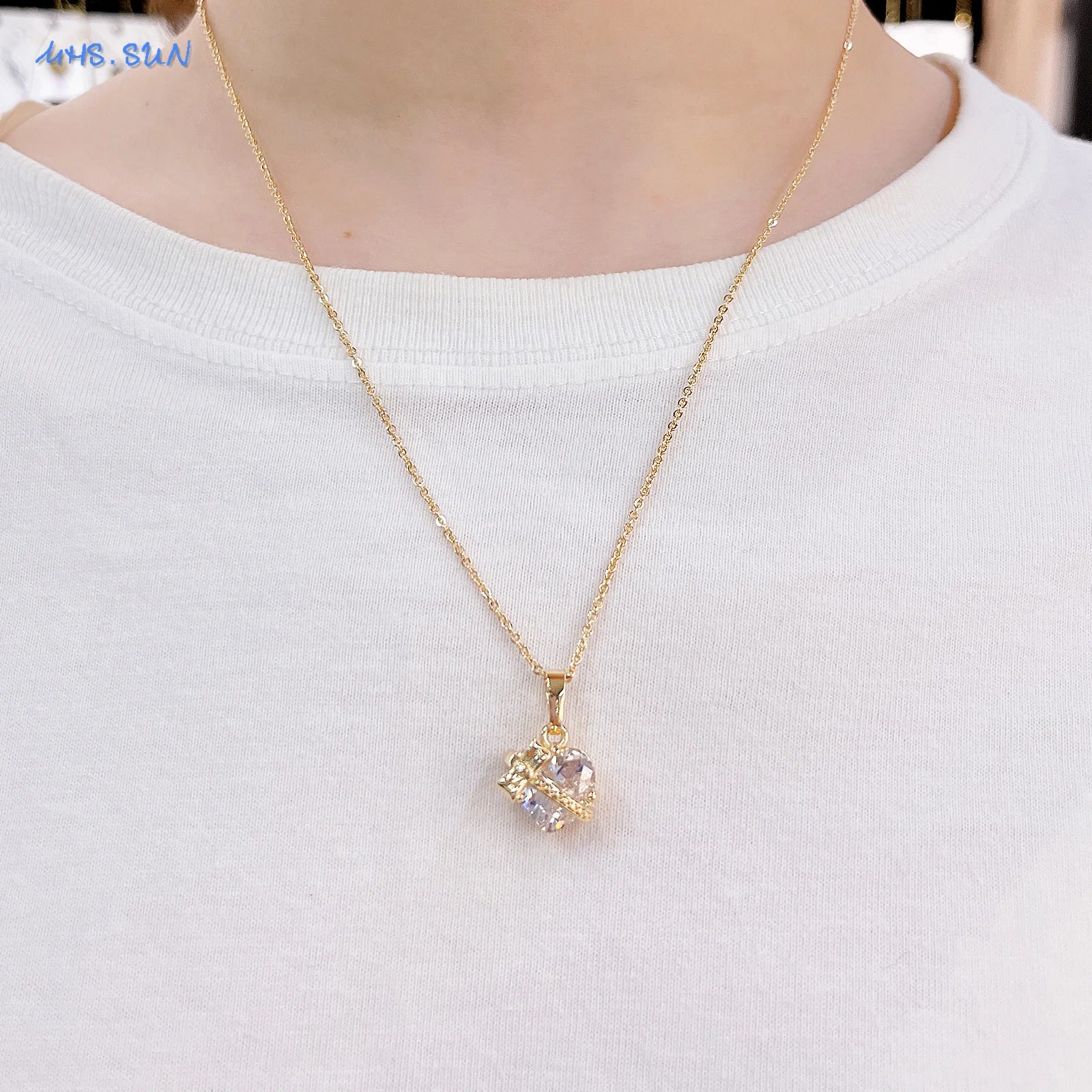 SUNSLL Sacro Cuore Rosso Croce Zircone Cubico Ciondoli Collane Lusso Donne Placcato Oro Romantico Amore Anniversario Gioielli Regalo