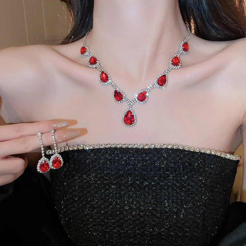 Set di collana e orecchini con strass rossi intarsiati, di lusso leggero, collana girocollo a goccia, set di gioielli per feste di nozze da sposa