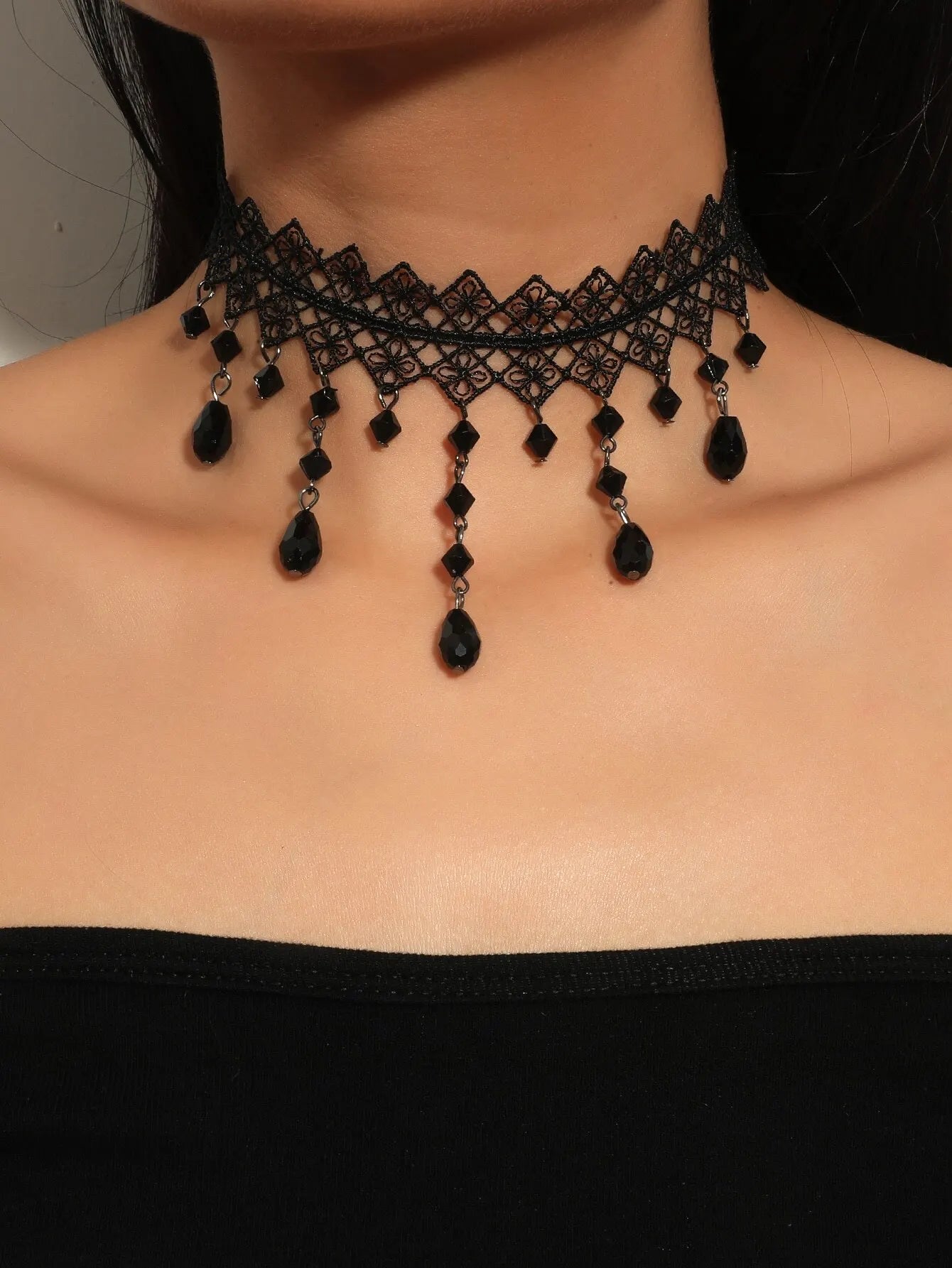1 St. Dames Prachtige Zwarte Kant Kristal Kleur Bloem Ketting Strand Reizen Vakantie Mode Klassieke Gepersonaliseerde SieradenAvondkleding