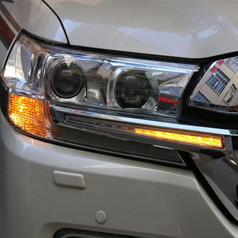 Car Front Grille Headlight Decoration DRL Daytime Running Light Dynamic Turn Signal for Toyota Land Cruiser LC200 2016-2021