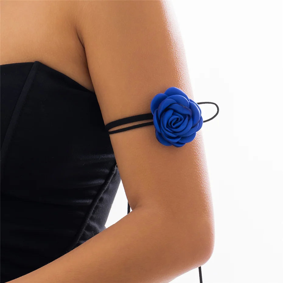 Collana girocollo con catena alla clavicola in corda regolabile in stile gotico romantico a forma di rosa grande, per donne e ragazze, accessori Y2K, stile coreano
