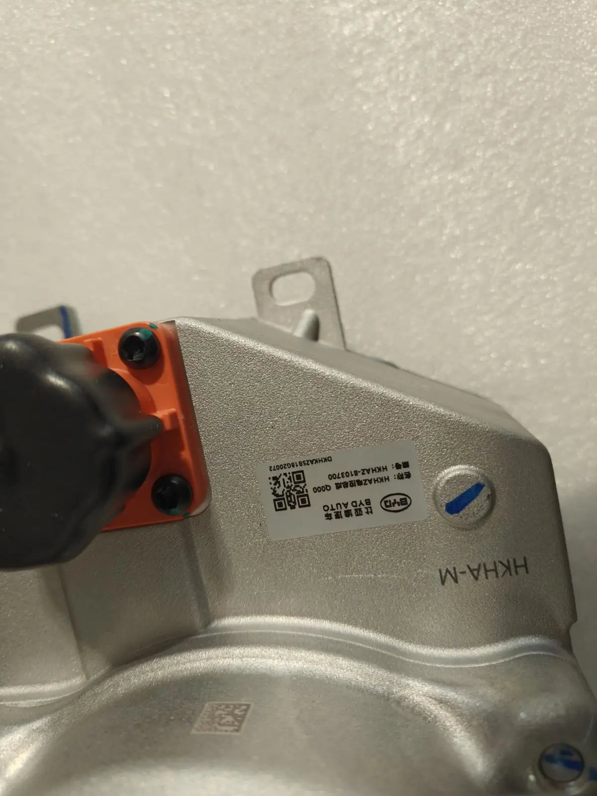 Original OEM New High Voltage Hybrid AC Compressor for BYD Seal 05DM-i HKHAZ-8103020 Auto Air Conditioning Replacement Part