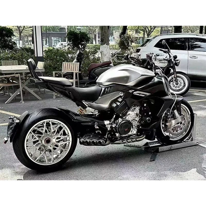 WILDOUT Racing CNC Aluminum Alloy Customized Wheel Hub for DUCATI PANIGALE V2 STREET FIGHTER V4 HYPERMOTARD SUPER SPORT