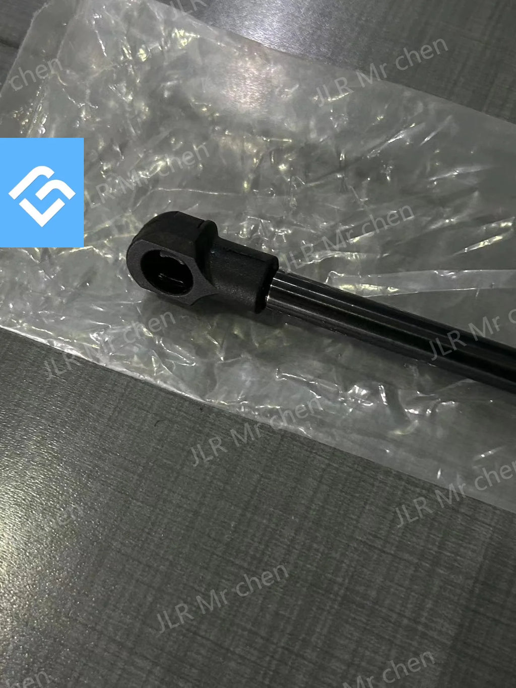 Auto parts for Range Rover Rear gate Gas Spring BHE780012 BHE780060 LR086368 For Land rover Discovery 3 Spare Parts original