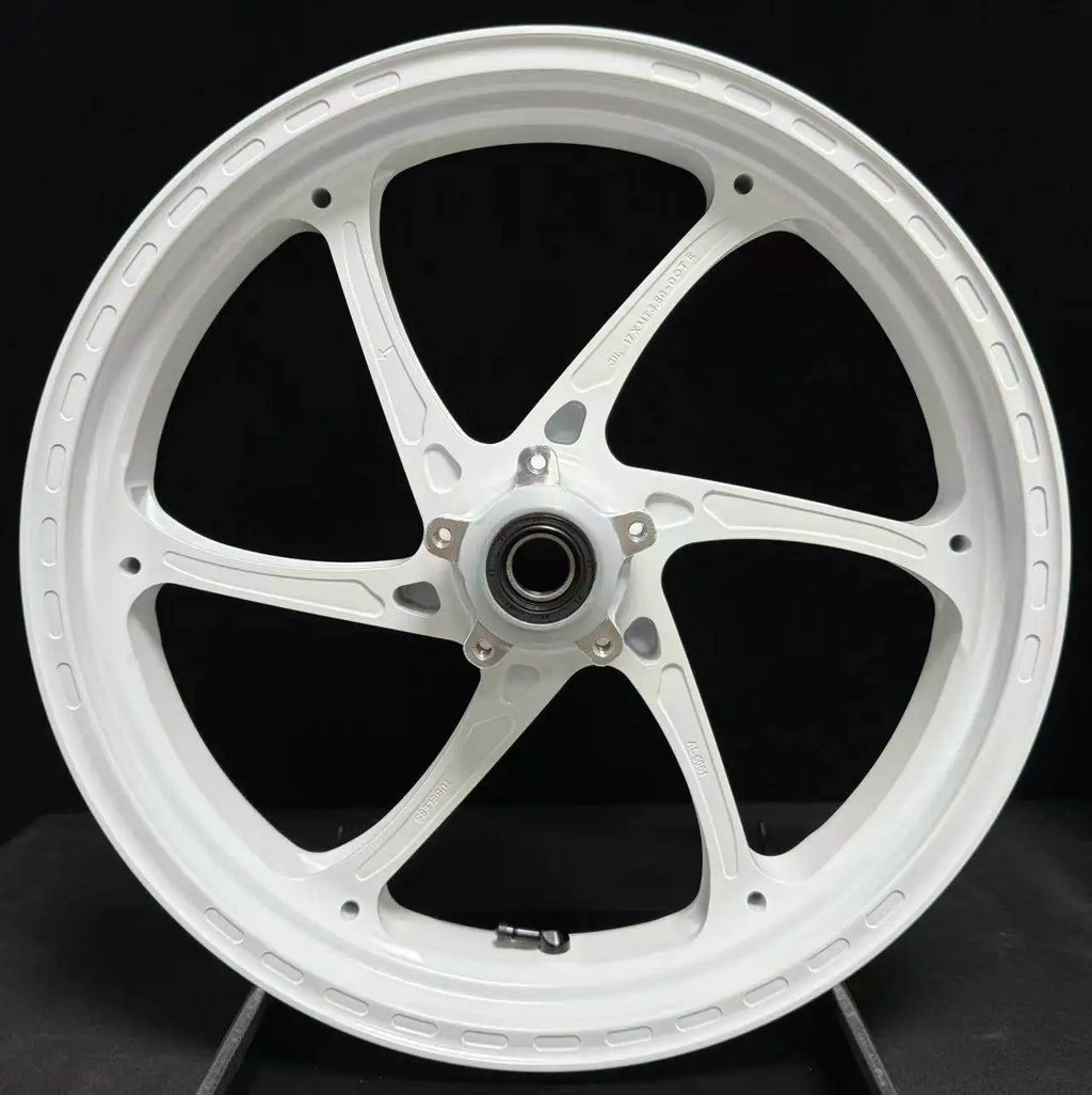 Suitable for Ducati Panigale V4 Streetfighter V4 2018-2025 Forged Aluminum Alloy Wheel Hubs - CNC Lightweight Performance Wheels