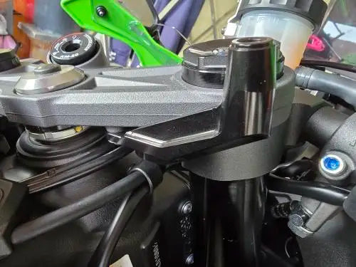Motorcycle Accessories Steering Stabilizer Damper Bracket Mount For Kawasaki Ninja ZX-6R 636 ZX 6R ZX6R 2013-2025