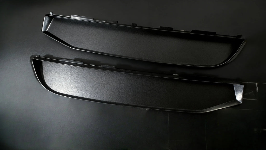 New Rear Bumper Lower Trim Strip Grille For Audi Q5 SQ5 2018 2019 2020 Black Color Car Accessories