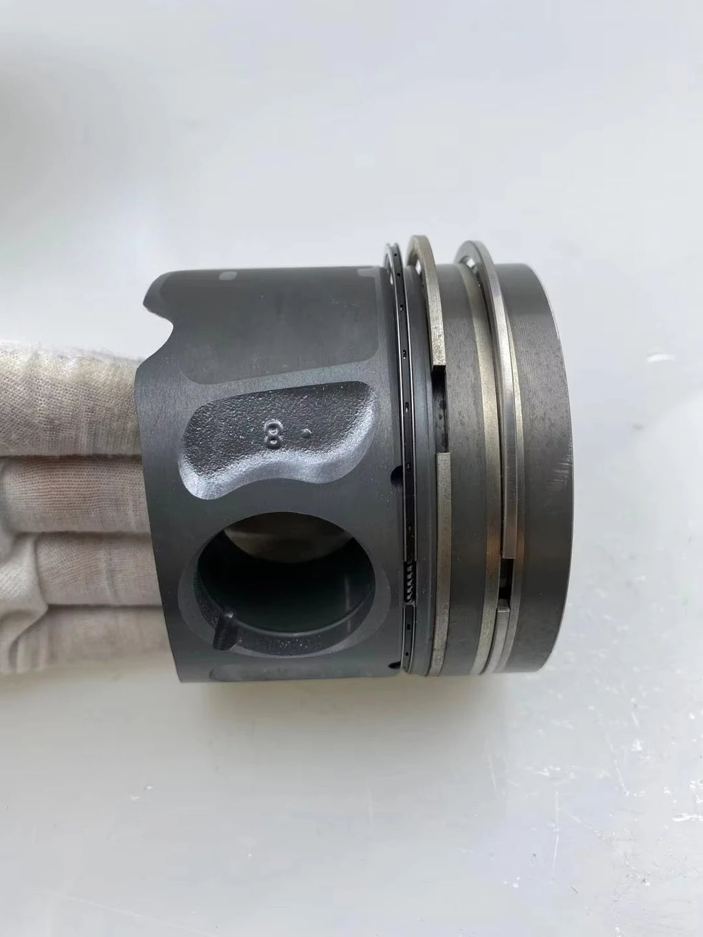 مكابس قطع غيار السيارات المصنعية لاند روفر رينج روفر ديسكفري 3.0T 306DT TDV6 ديزل OE LR018030